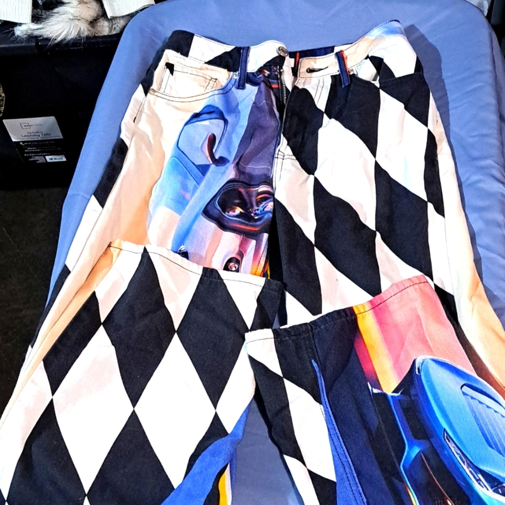 Forever 21 size 26 race car print pants Little Stretch Like New